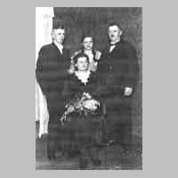 071-0019 Konfirmation im Jahre 1933 bei der Familie Lilienthal.jpg